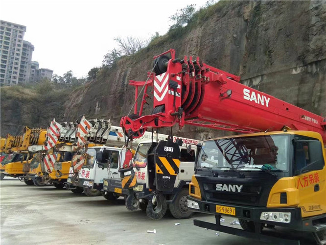 监利县吊车出租按什么计费？台班费、单次费、里程费怎么算？