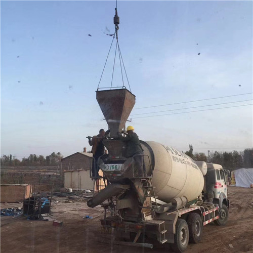 监利县“精准瞄准”—— 吊车的 “定位导航” 技术